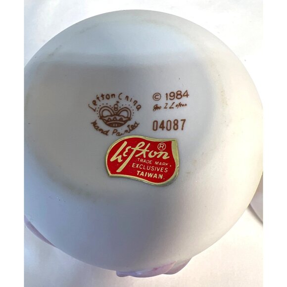 Lefton 1984 Hand Painted Egg-Shaped Trinket Box With Pink Flowers & Bow Design - Picture 5 of 5